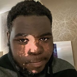 Meet your Posher, Deandre